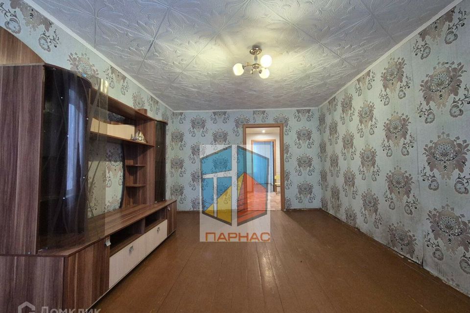 Продаётся 4-комнатная квартира, 69.5 м²
