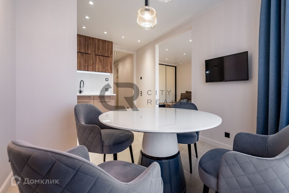Продаётся 2-комнатная квартира, 68.7 м²