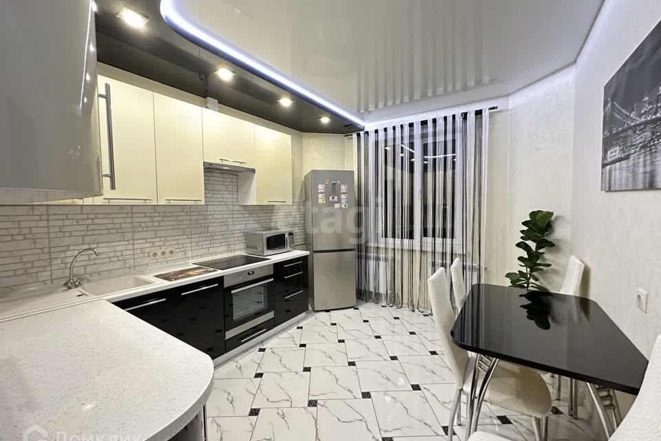 Продаётся 1-комнатная квартира, 48 м²
