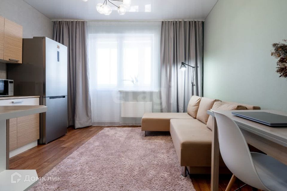 Продаётся 1-комнатная квартира, 42.6 м²