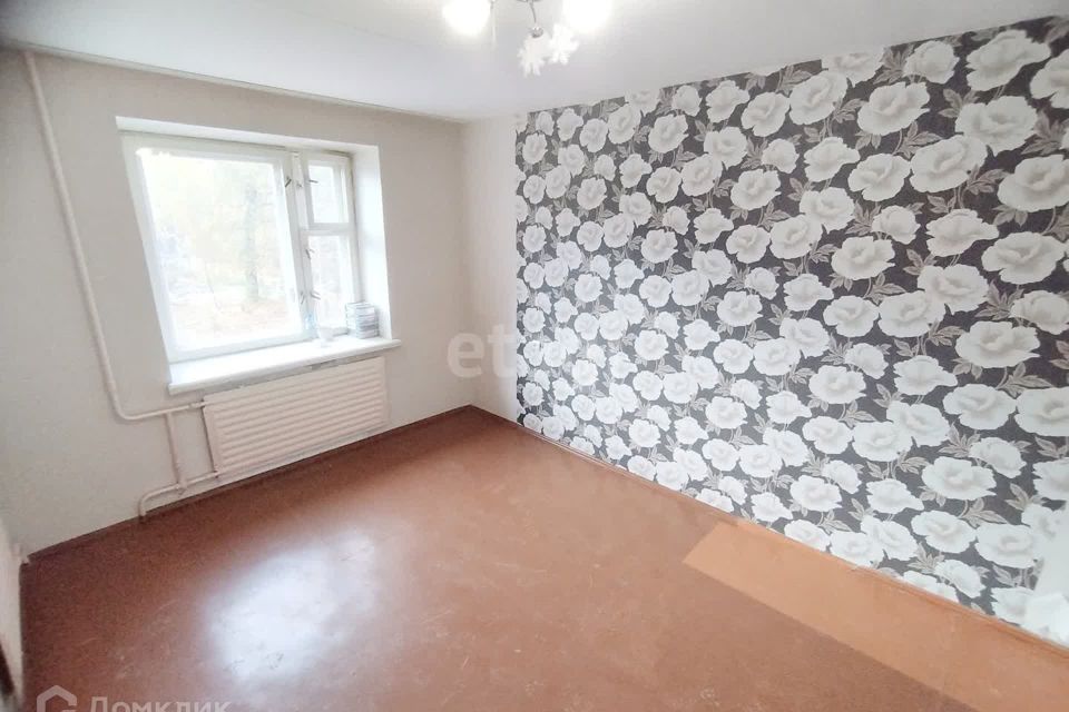 Продаётся комната в 4-комн. квартире, 35.9 м²