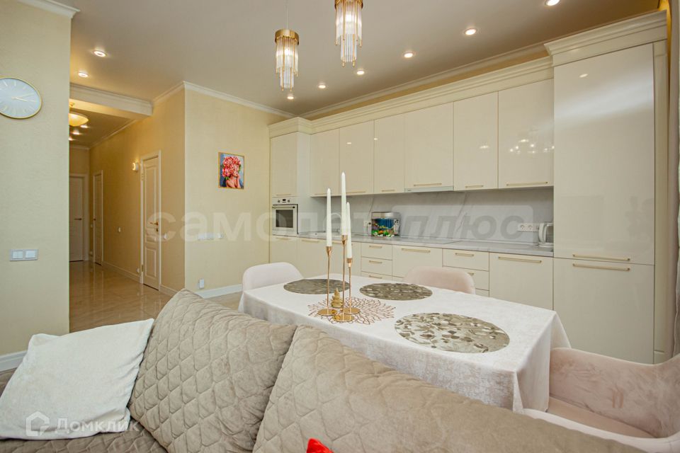 Продаётся 2-комнатная квартира, 56 м²