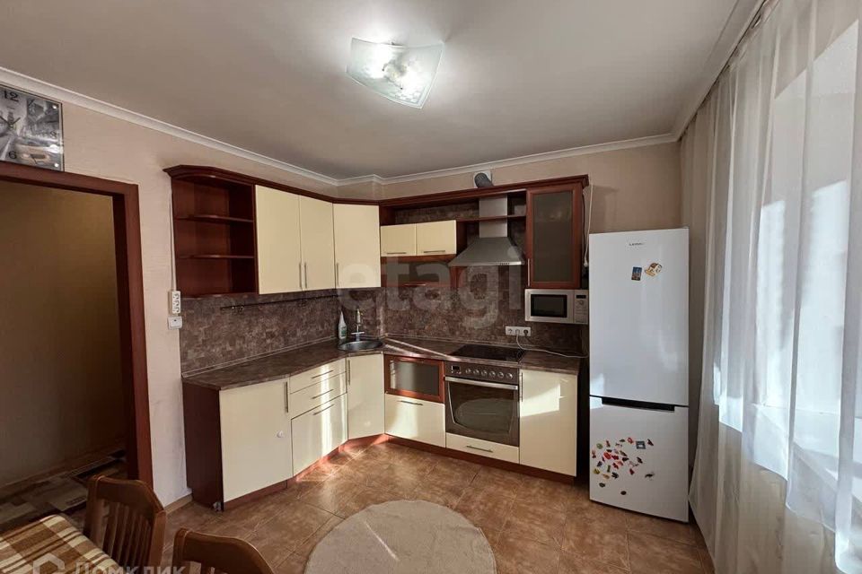 Сдаётся 2-комнатная квартира, 60 м²