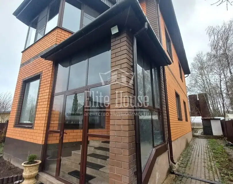 Продаётся 2-этажный дом, 143.1 м²