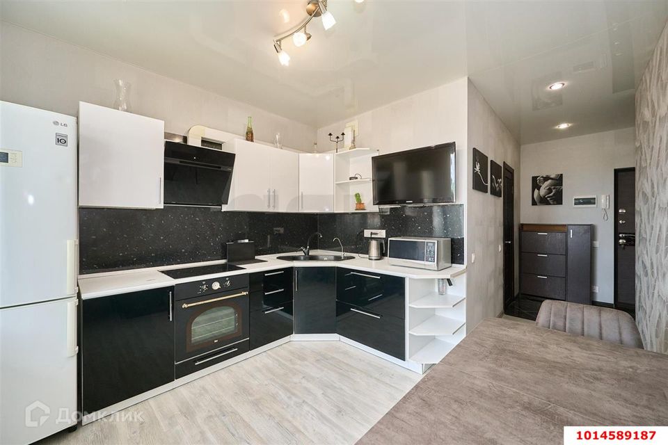 Продаётся 1-комнатная квартира, 44.8 м²