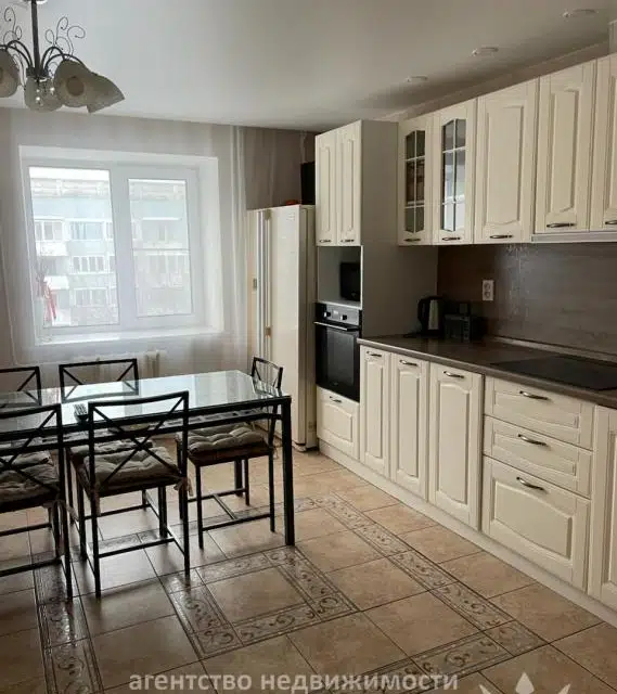 Продаётся 5-комнатная квартира, 127.7 м²