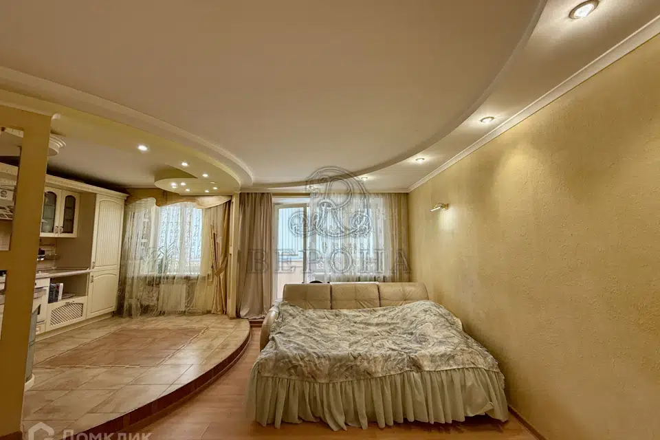 Продаётся 4-комнатная квартира, 75.8 м²