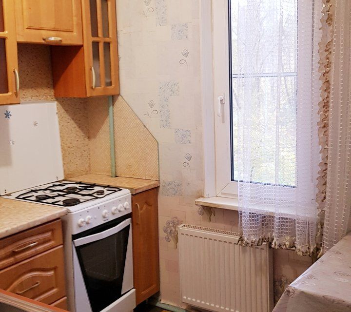 Продаётся 4-комнатная квартира, 49 м²