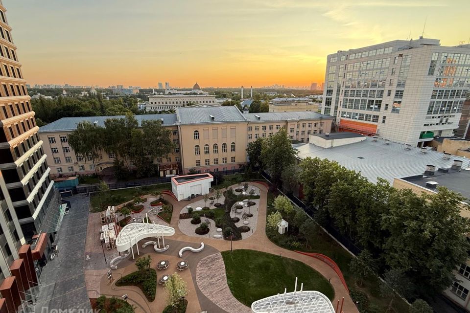 Продаётся 1-комнатная квартира, 46.9 м²