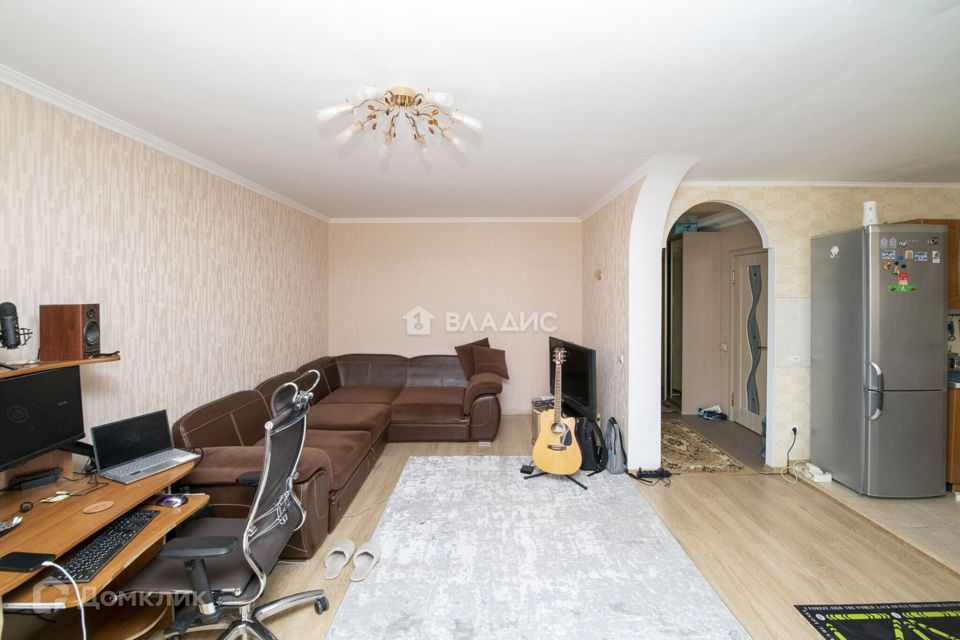 Продаётся 1-комнатная квартира, 42.4 м²