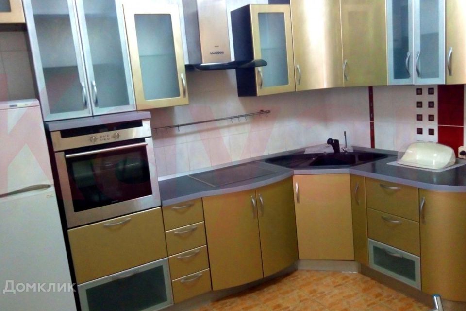 Сдаётся 1-комнатная квартира, 42 м²