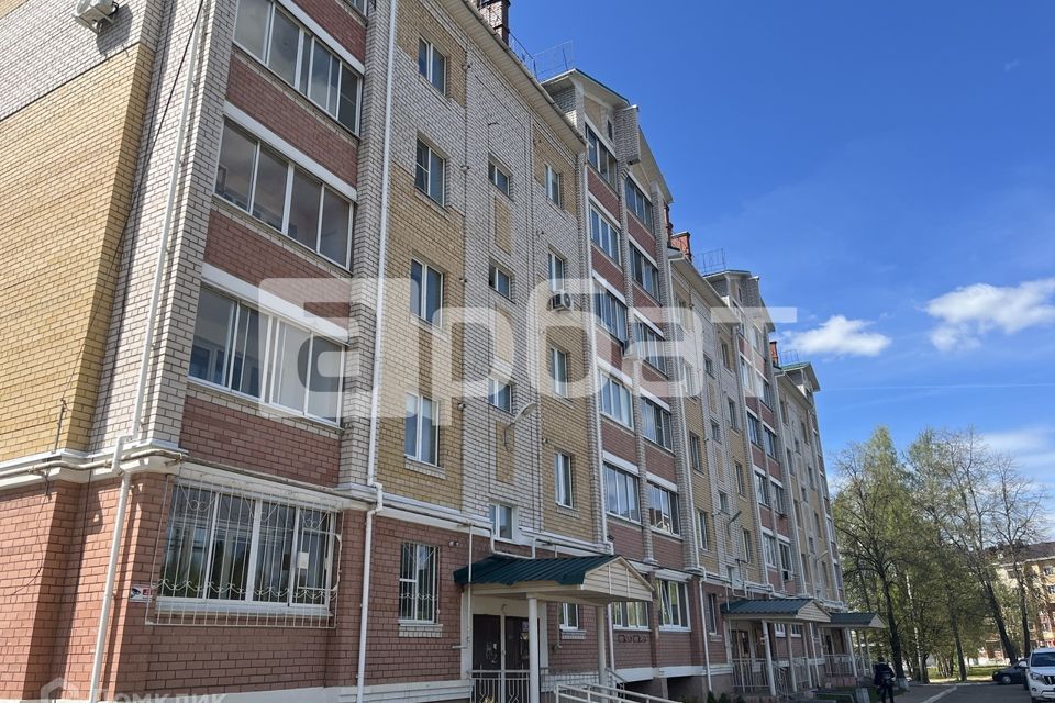 Продаётся 4-комнатная квартира, 100.2 м²