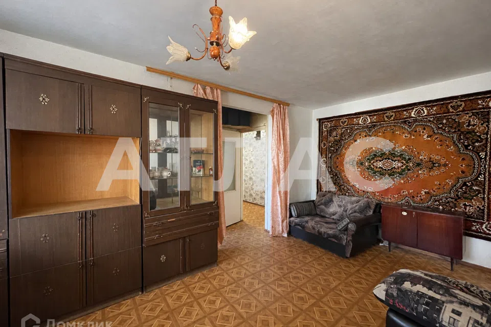 Продаётся 3-комнатная квартира, 44 м²