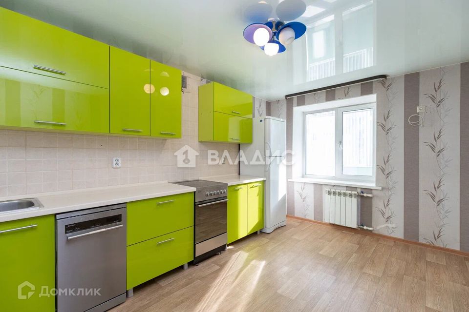 Продаётся 2-комнатная квартира, 65 м²