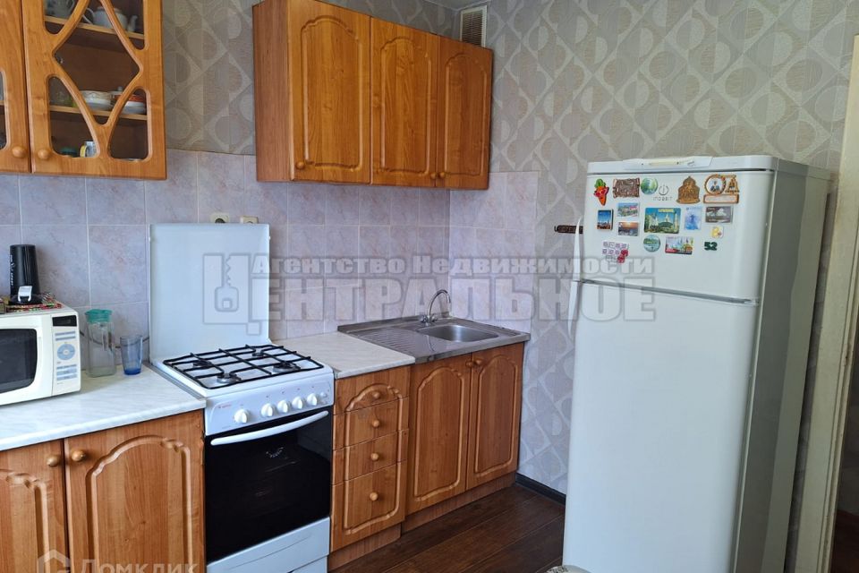 Продаётся 3-комнатная квартира, 65.8 м²