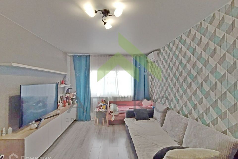 Продаётся 1-комнатная квартира, 37.3 м²