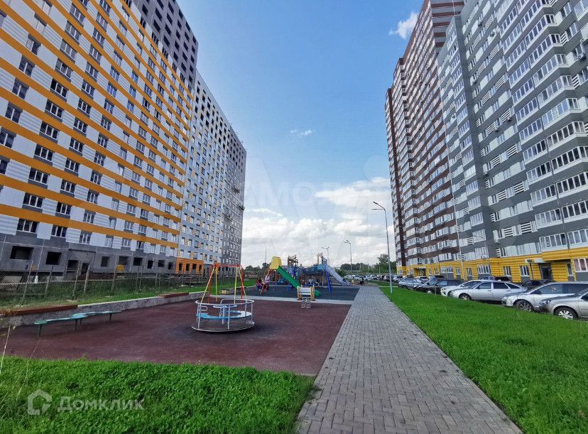 Продаётся 3-комнатная квартира, 56.6 м²