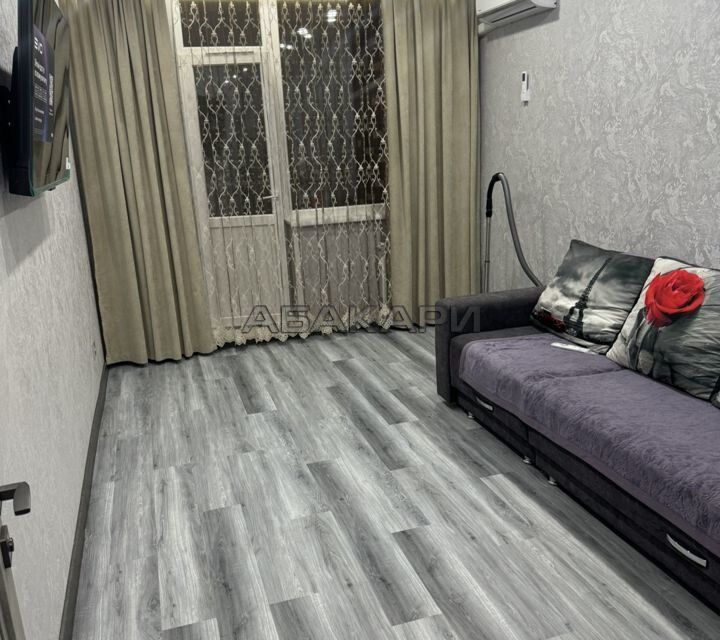 Сдаётся 1-комнатная квартира, 49 м²