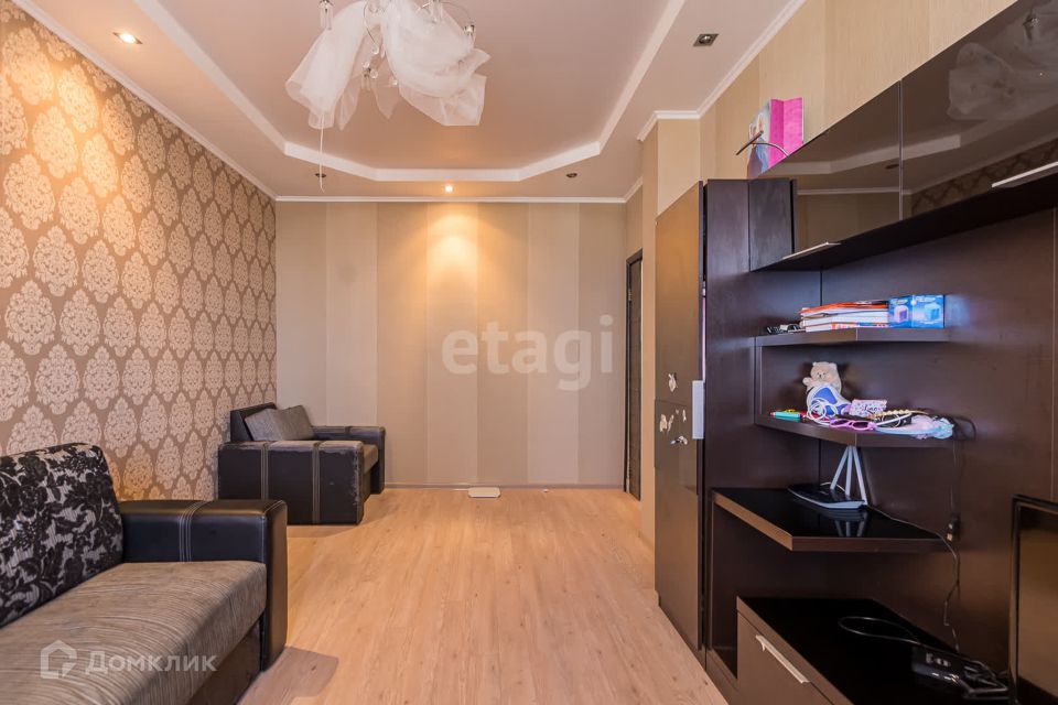 Продаётся 2-комнатная квартира, 55.7 м²