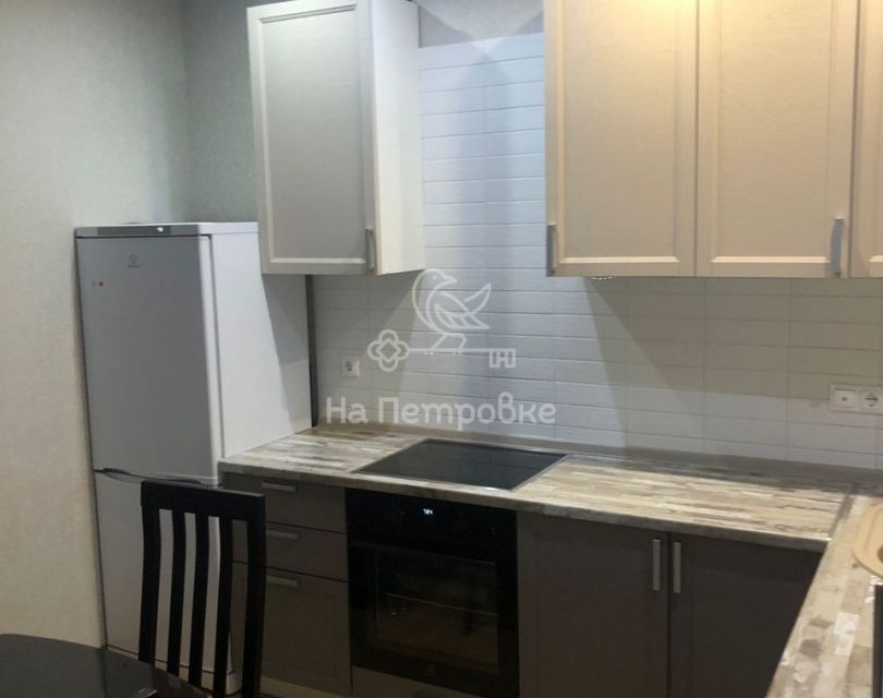 Продаётся 1-комнатная квартира, 37.3 м²