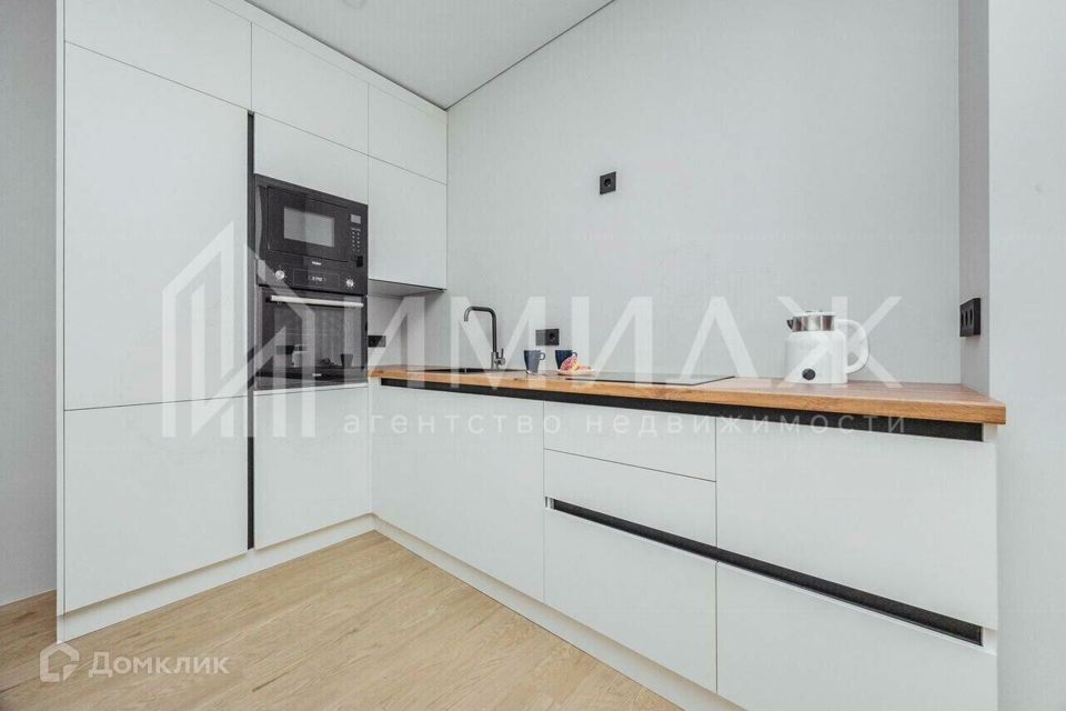 Продаётся 2-комнатная квартира, 76 м²