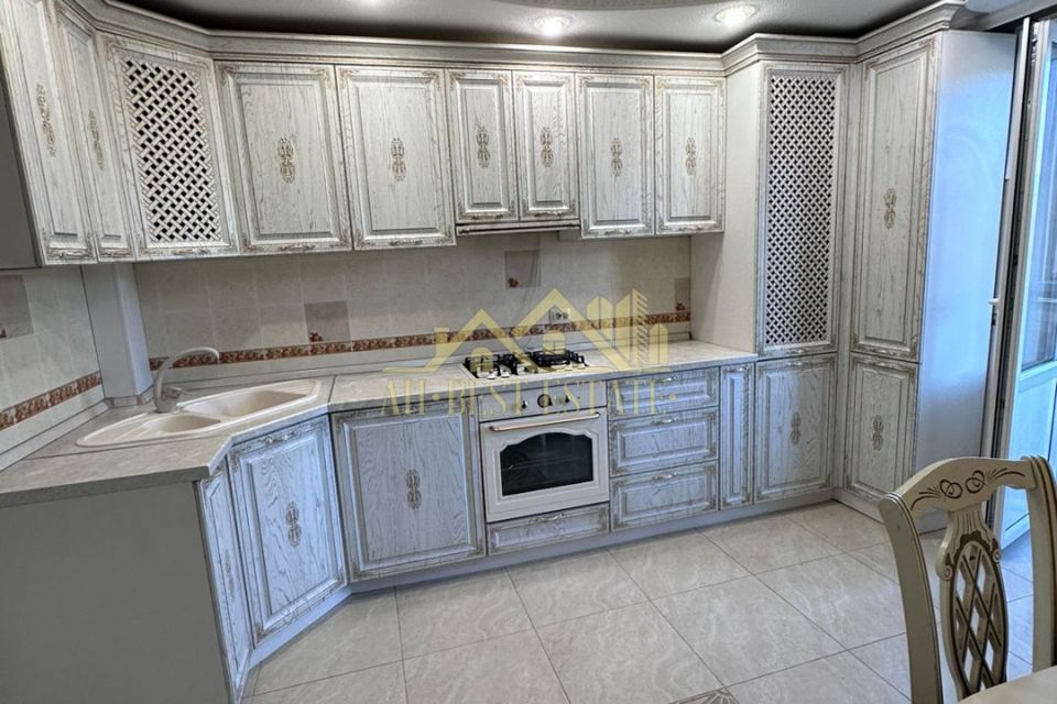 Продаётся 3-комнатная квартира, 90 м²