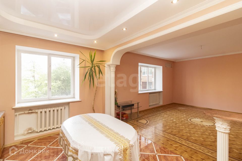 Продаётся 3-комнатная квартира, 100.8 м²