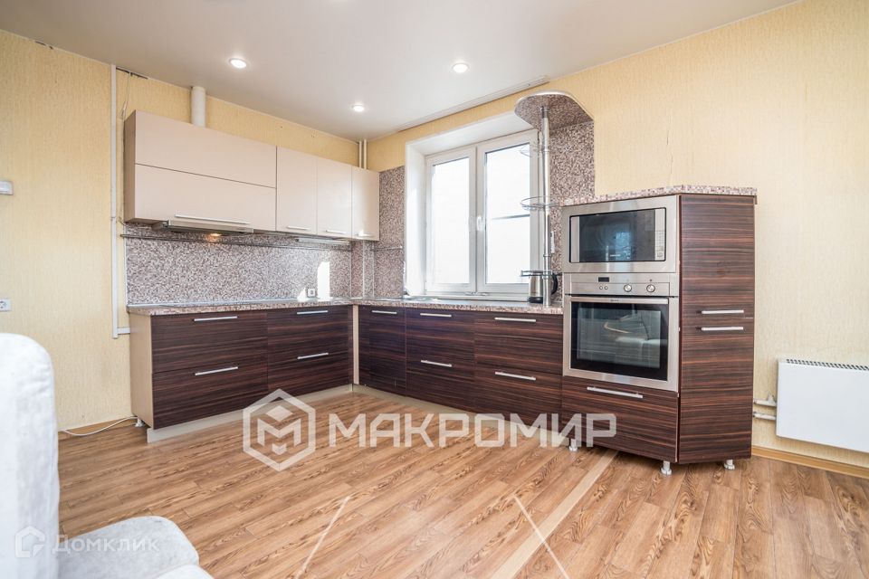 Продаётся 1-комнатная квартира, 40.7 м²