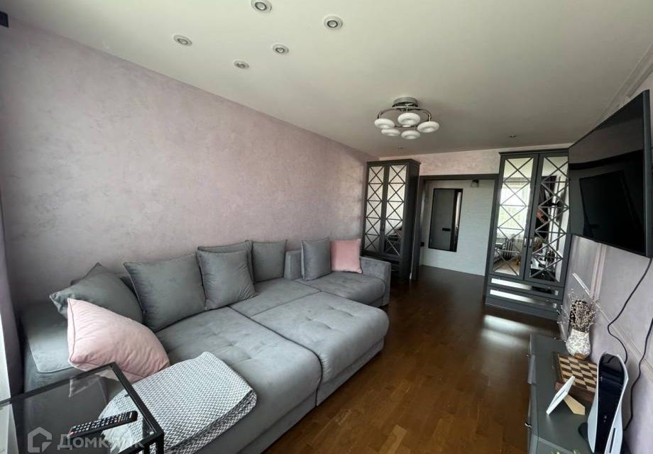 Продаётся 3-комнатная квартира, 64 м²