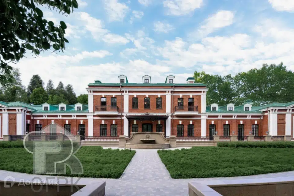 Продаётся 4-комнатная квартира, 145.9 м²