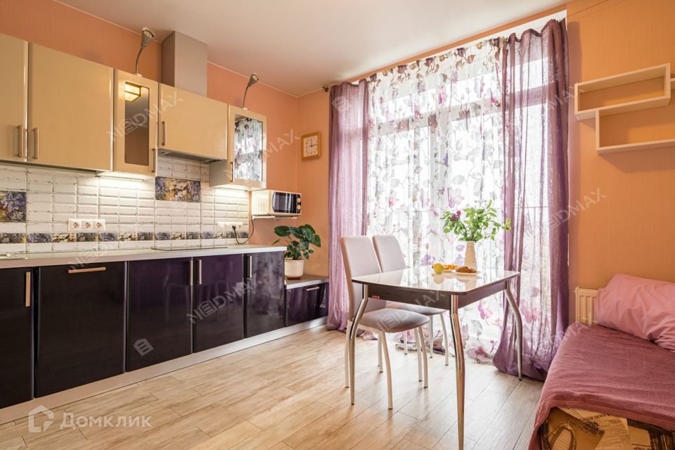 Продаётся 1-комнатная квартира, 44 м²