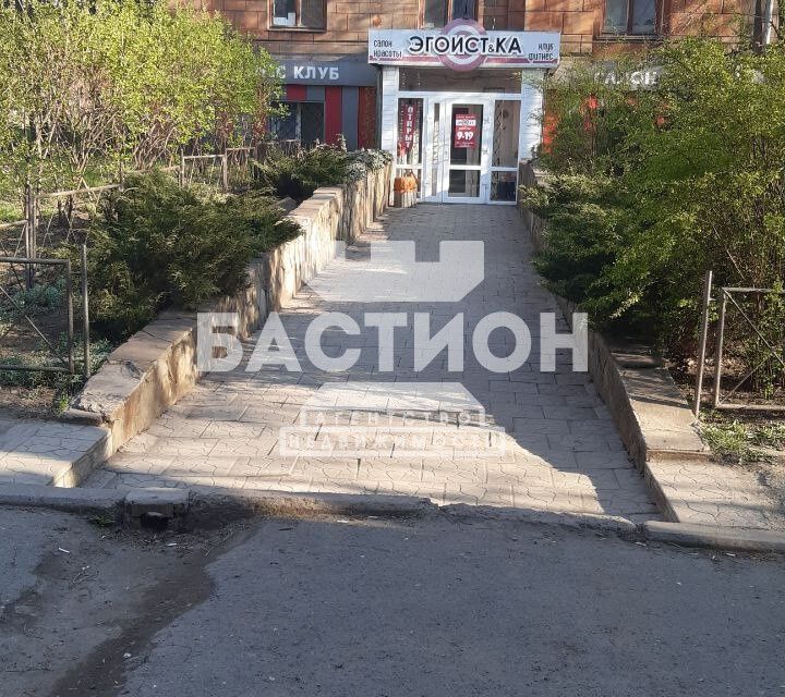 Продаётся торговое помещение, 450 м²