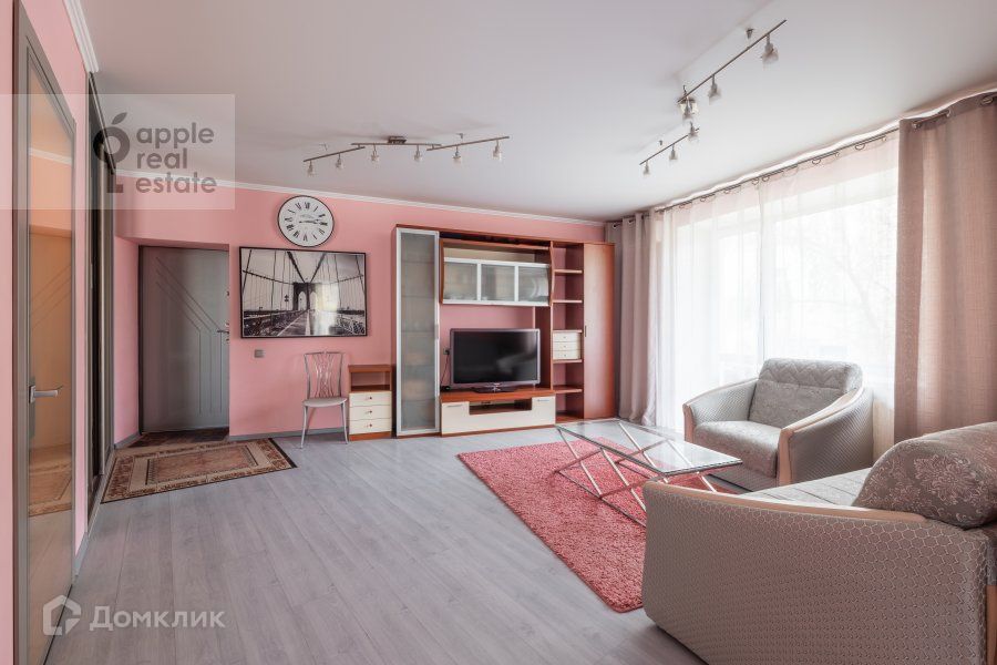 Сдаётся 2-комнатная квартира, 55 м²