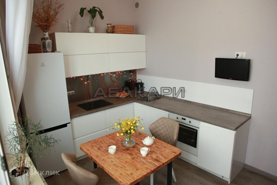 Сдаётся 2-комнатная квартира, 52 м²