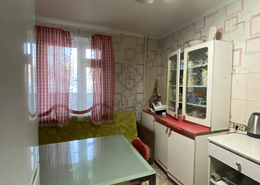 Сдаётся комната в 3-комн. квартире, 14 м²