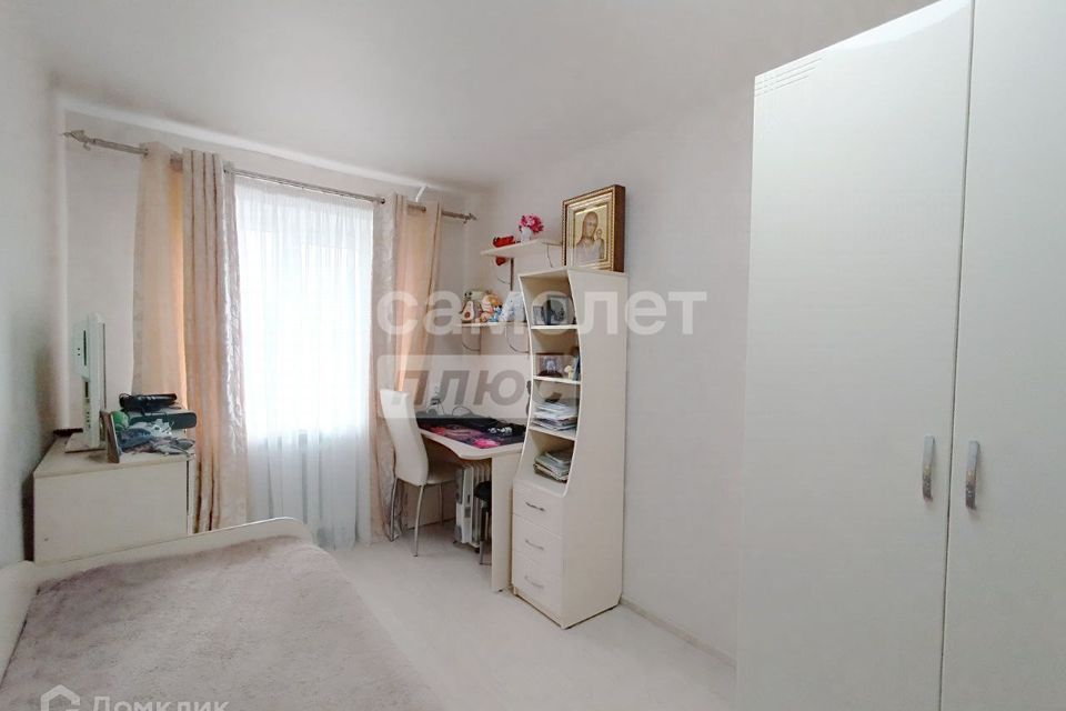 Продаётся 3-комнатная квартира, 56.6 м²