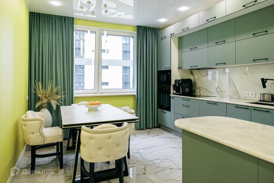 Продаётся 3-комнатная квартира, 103.8 м²