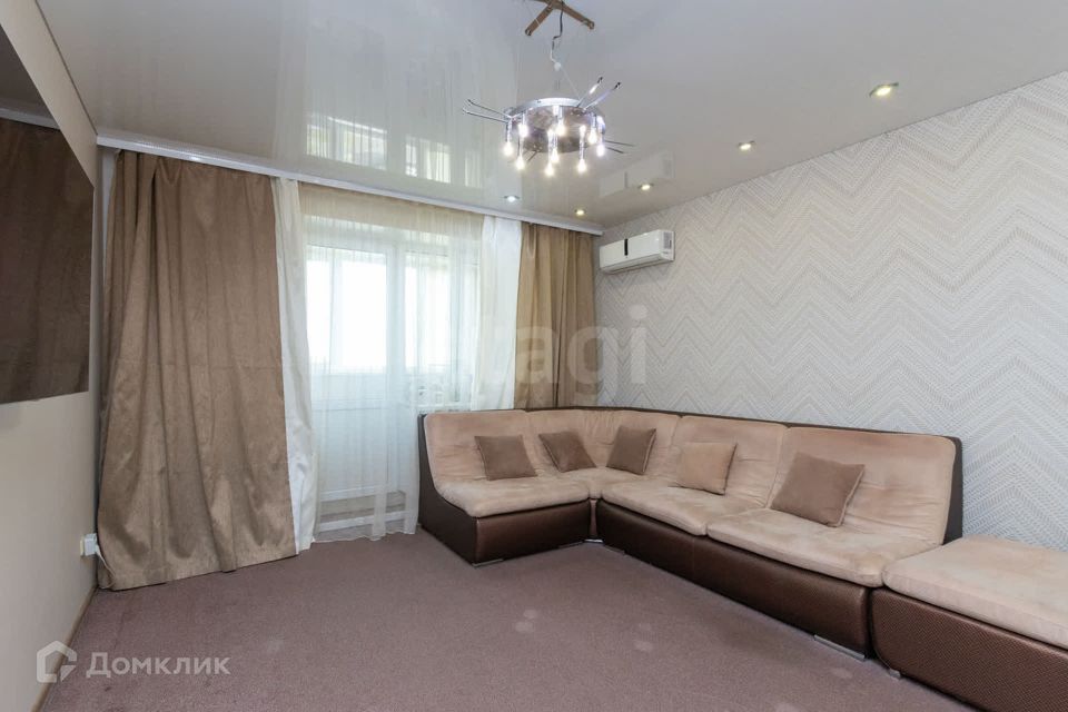 Продаётся 2-комнатная квартира, 65.3 м²