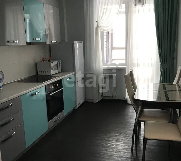 Продаётся 1-комнатная квартира, 40.6 м²