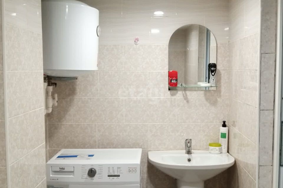 Продаётся 1-комнатная квартира, 38 м²
