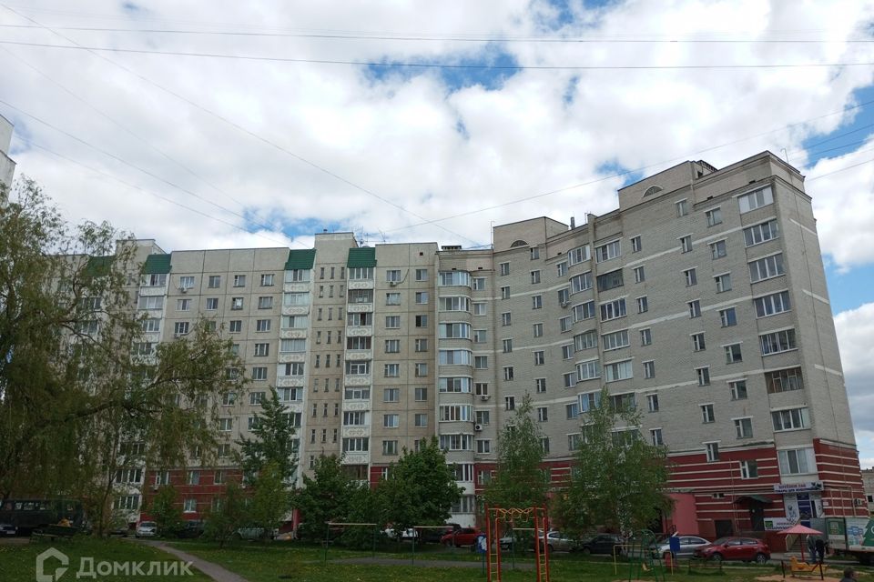 Продаётся 2-комнатная квартира, 56.8 м²
