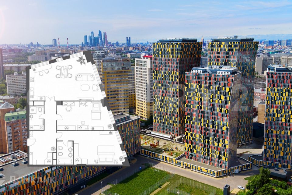 Продаётся 3-комнатная квартира, 129 м²
