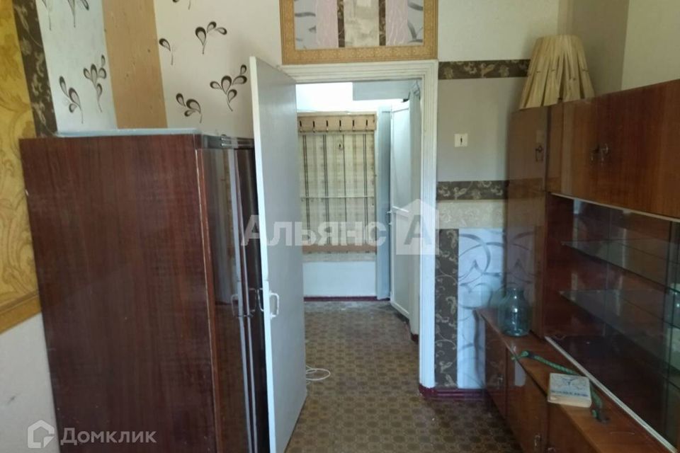 Продаётся 4-комнатная квартира, 60.7 м²