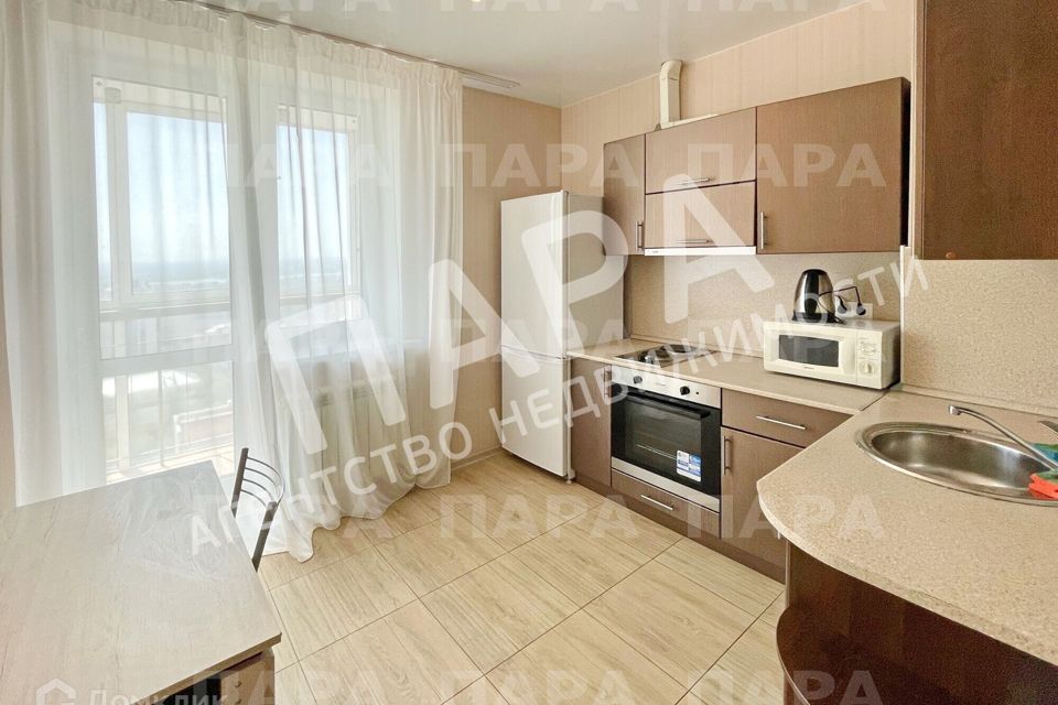 Сдаётся 1-комнатная квартира, 37 м²