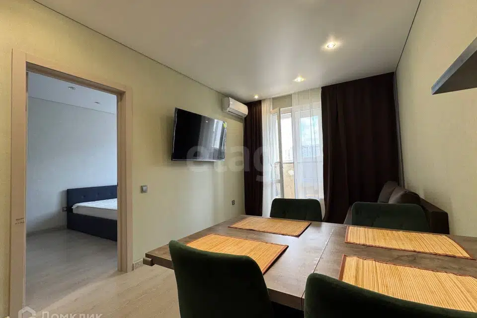 Продаётся 1-комнатная квартира, 40.8 м²