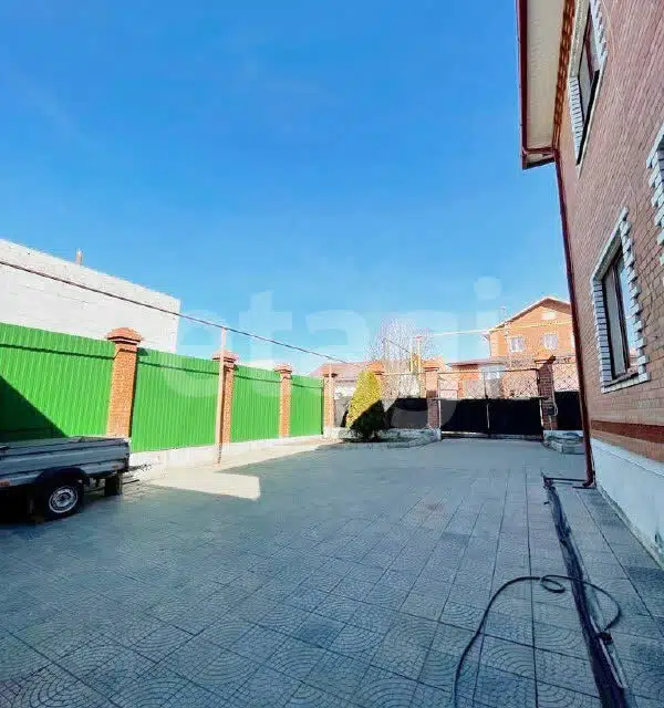 Продаётся 2-этажный дом, 280 м²