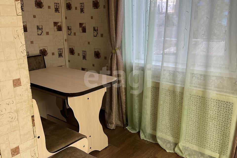 Продаётся 3-комнатная квартира, 59.8 м²