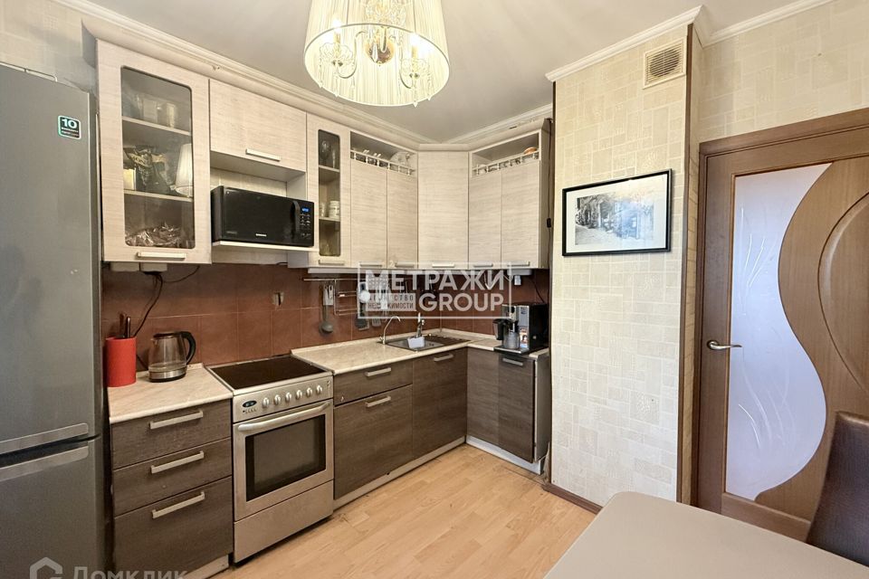 Продаётся 2-комнатная квартира, 55.6 м²