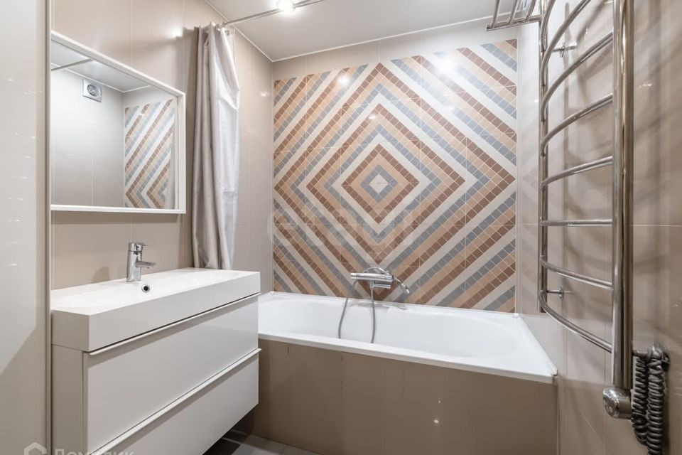 Продаётся 3-комнатная квартира, 90.8 м²