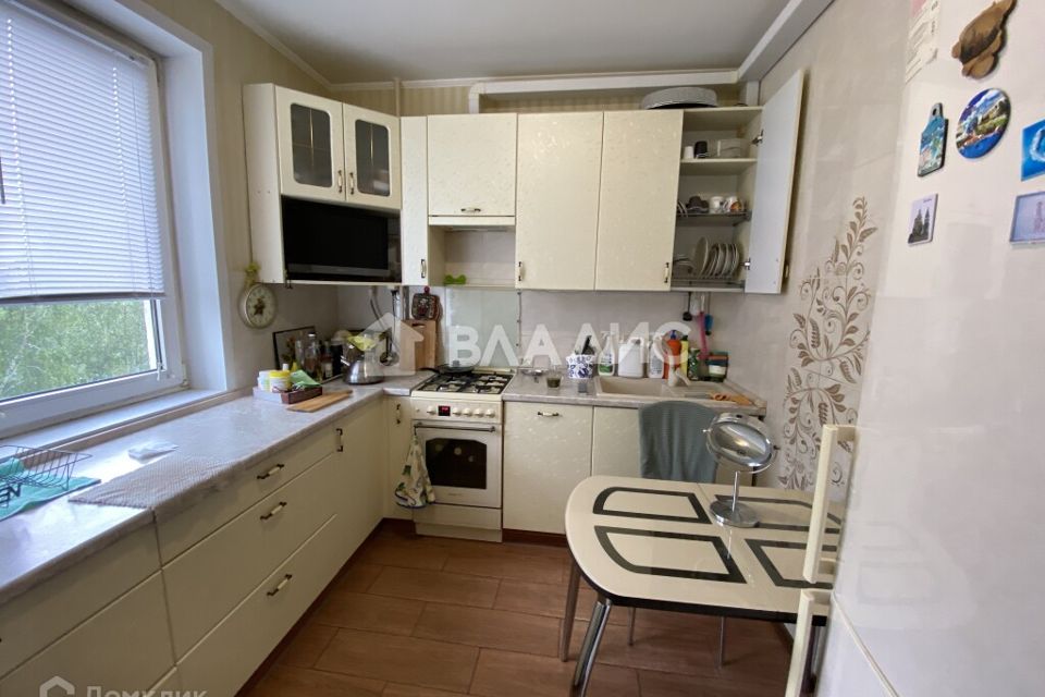 Продаётся 5-комнатная квартира, 103.8 м²